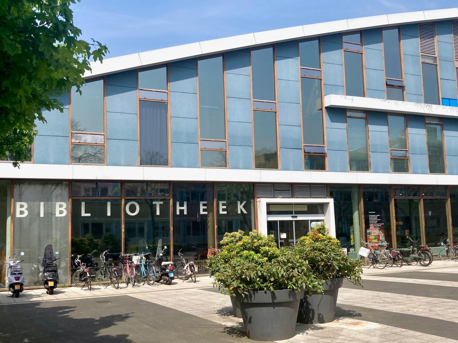 Pand Plein 2000 buitenzijde